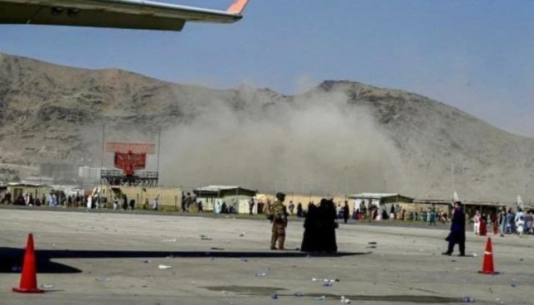 काबुल एयरपोर्ट के बाहर दो बड़ा बम धमाका, 11 लोगो की मौत