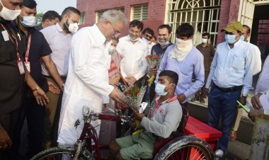 मुख्यमंत्री से सीधे बात, बनी बात गूगल से नंबर सर्च कर सीएम को किया कॉल