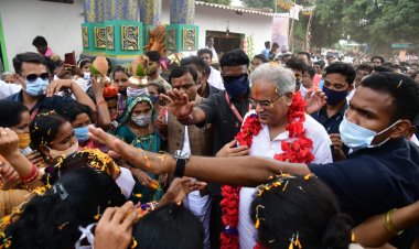 गिरोला में मुख्यमंत्री श्री भूपेश बघेल का भव्य स्वागत