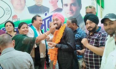 छत्तीसगढ़ प्रदेश कांग्रेस कमेटी अमरजीत चावला आज ज़िला मुख्यालय महासमुंद  में   स्वागत