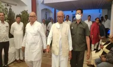 ढाई-ढाई साल के सीएम के मुद्दे पर दिग्विजय का तंज कहा, बीजेपी पहले अपना घर देखे