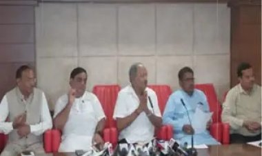 किसानों का 2 साल का कर्ज माफ किया जाए: बृजमोहन अग्रवाल