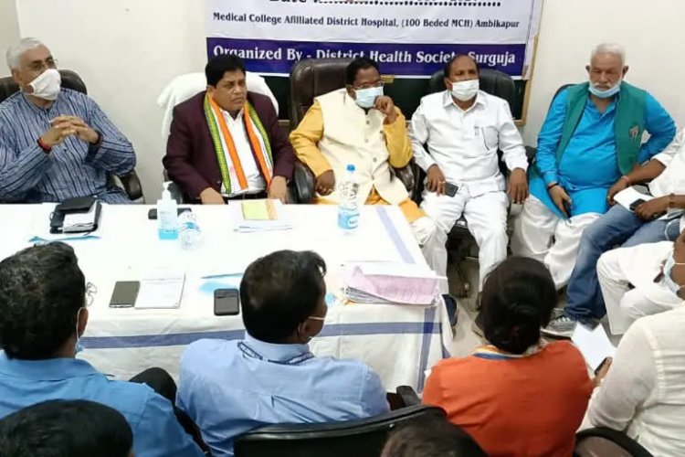 अंबिकापुर में नवजातों की मौत के बाद 3 मंत्रियों ने ली विभागीय बैठक, कहा-'अस्पताल को मजाक बना दिया', 4 डॉक्टरों की लगी थी ड्यूटी लेकिन अस्पताल में एक भी नहीं