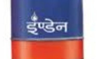 कमर्शियल एलपीजी सिलेंडर 100 रुपये हुआ महंगा