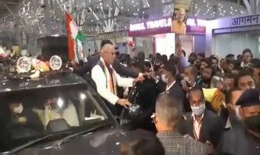 कांग्रेस कार्यकर्ताओं के सामने नहीं टिक सकीं डी पुरंदेश्वरी-सीएम बघेल