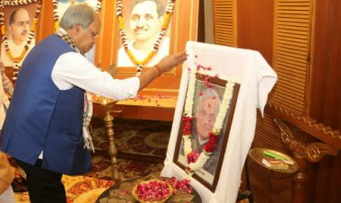 अटल जी की जयंती के अवसर पर "दीप से लेकर कमल तक" विचार गोष्ठी का आयोजन अटल जी के त्याग, तपस्या, समर्पण के चलते ही आज भाजपा सत्ता में है - बृजमोहन