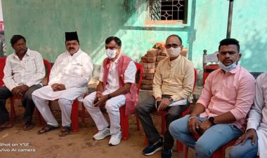 सांसद दीपक बैज पहुँचे गीदम शोकाकुल परिवार से मिल कर ढांढस बंधाया..