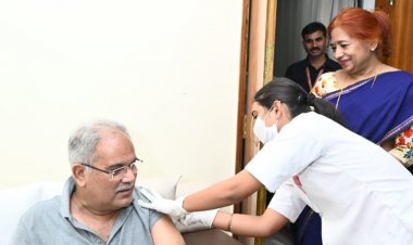 मुख्यमंत्री  भूपेश बघेल ने लगवाई कोविड-19 टीका की प्रिकॉशन डोज