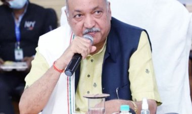 वरिष्ठ कैबिनेट मंत्री एवं प्रवक्ता छत्तीसगढ़ सरकार माननीय रविन्द्र चौबे जी ने आज मीडिया से विभिन्न विषयों पर खुलकर चर्चा की