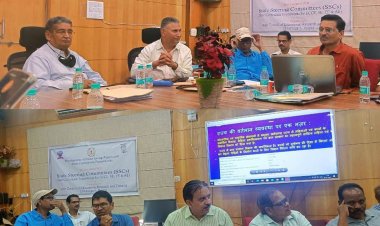 नरवा, गरवा, घुरवा, बाड़ी प्रौढ़ शिक्षा के पाठ्यचर्या में होगी शामिल  स्कूल शिक्षा, शिक्षक शिक्षा, ईसीसीई और प्रौढ़ शिक्षा पर स्टीयरिंग कमेटी के समक्ष हुआ प्रस्तुतीकरण