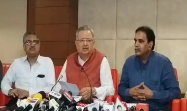 छत्तीसगढ़ में आयकर छापे पर गर्माई सियासत, बीजेपी ने सीएम बघेल से मांगा इस्तीफा