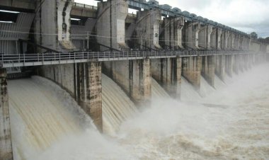 मुख्यमंत्री  भूपेश बघेल ने जनप्रतिनिधि और किसानों की मांग पर गंगरेल बांध से सिंचाई के लिए पानी छोड़ने के निर्देश दिए