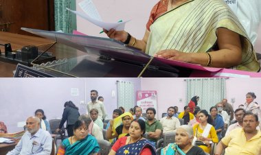 पिता अपनी बेटियों के लिए  10 लाख रूपये नगद और 10 लाख का  पोस्ट डेटेड तीन चेक लेकर उपस्थित होगा