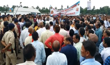 वेतन कटौती और ब्रेक इन सर्विस पर छत्तीसगढ़ अधिकारी कर्मचारी संघ आगबबूला !