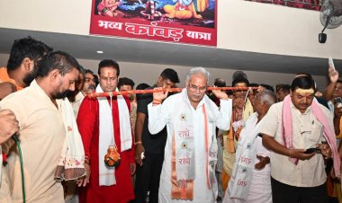 मुख्यमंत्री भव्य कांवड़ यात्रा में शामिल हुए