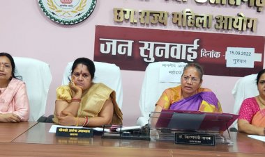 माँ से बच्चे को छीनना गंभीर अपराधिक कृत्य है- डॉ नायक  आयोग द्वारा गठित कमेटी गांव में जाकर सामाजिक बहिष्कार के मामले का करेंगे निराकरण