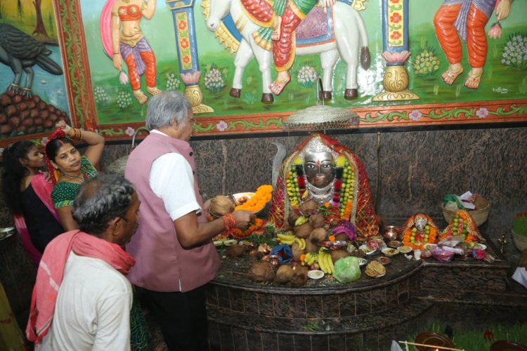 टिकरापारा रायपुर में शिव मंदिर के भूमि पूजन कार्यक्रम में शामिल हुए पूर्व मंत्री व विधायक बृजमोहन अग्रवाल