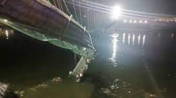 गुजरात: मोरबी हादसे में अभी तक 91 की मौत, पुल के दोबारा खोले जान के चार दिन बाद ही हुई घटना