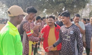 ओपन चैलेंज ट्राफी फुटबाल प्रतियोगिता फाइनल  मुकाबले के बाद पेनाल्टी शूट में फाइनल जीतने में बहालजोर 4 गोल से जीत हासिल करने में रही कामयाब,  कुल 32 टीम रहा शामिल ।