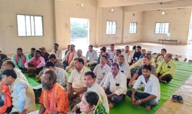भाजपा मंडल खरोरा में मोर आवास मोर अधिकार के अंतर्गत बैठक संपन्न