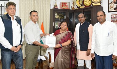 राज्यपाल सुश्री उइके से अखिल भारत कुर्मी महासभा के प्रतिनिधिमण्डल ने मुलाकात की