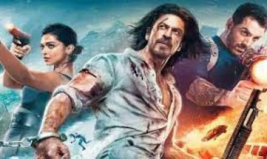 शाहरुख खान की 'पठान' ने एडवांस बुकिंग में ही बना डाला ये रिकॉर्ड, कमाए इतने करोड़