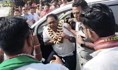 कार से बाहर आते ओडिशा के मंत्री के सीने पर पुलिसकर्मी ने दागी गोली, कैमरे में कैद हुई वारदात