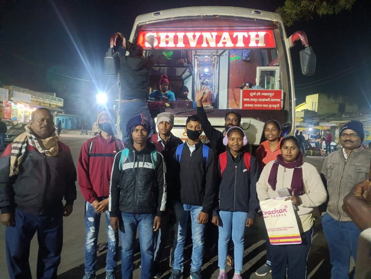 दार्जलिंग शिविर में शामिल होने भारत स्काउट गाइड के 10 प्रतिभागियों का दल जशपुर से  रवाना