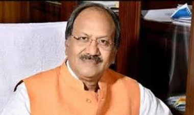 मध्यमवर्ग, महिला व आत्मनिर्भर भारत का बजट   छत्तीसगढ़ मोदी सरकार के सर्वोच्च प्राथमिकता में    सर्व स्पर्शी व सर्व व्यापी बजट   भारत को विश्व गुरु की ओर ले जाने वाला नए भारत के समृद्धि का बजट   केंद्रीय बजट पर प्रतिक्रिया - बृजमोहन अग्रवाल