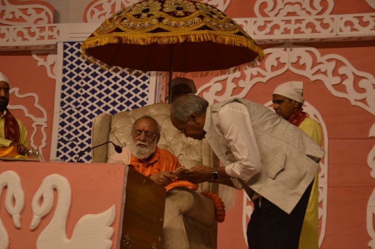 संत श्री कुमार स्वामी के होली विशेष समागम में शामिल हुए बृजमोहन
