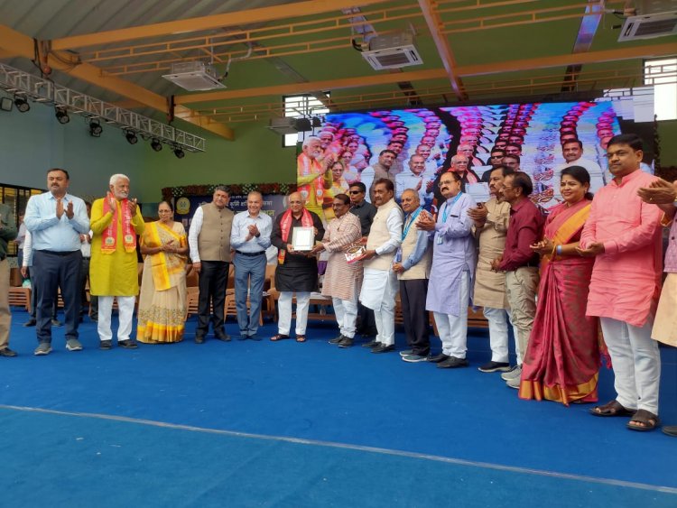 अखिल भारतीय कुर्मी महासभा के 45 वें महाअधिवेशन में गुजरात के कुर्मी पाटीदारों द्वारा अद्भुत, अविश्वसनीय, अकल्पनीय व्ययस्थापन