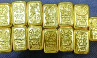 वाराणसी एयरपोर्ट के टॉयलेट से सोने के 16 बिस्किट बरामद