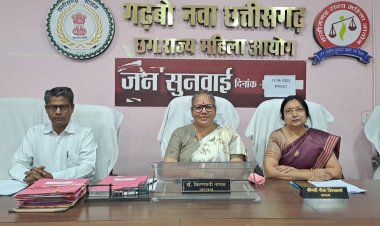 अधिवक्ता ने तोड़ी सगाई. आयोग के समझाईश पर 50 हजार देने हुआ तैयार   आयोग ने दिलाया आवेदिका को उसका मकान