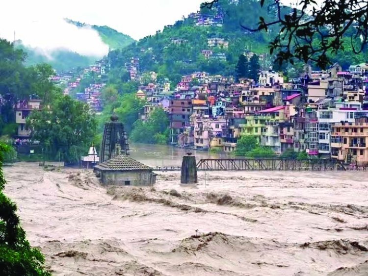 बारिश का तांडब जारी: उत्तराखंड-हिमाचल में मचाई तबाही, पंजाब और यूपी का भी हाल बेहाल, अब तक 91 लोगों की मौत