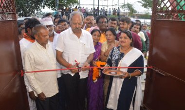 बृजमोहन अग्रवाल ने  महामाया मंदिर वार्ड में विधायक विकास निधि से निर्मित 17 लाख की लागत से बने धीवर समाज सामुदायिक भवन का लोकार्पण