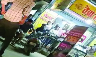 रायपुर जयस्तंभ चौक के पास बदमाशों ने युवक पर किया चाकू से ताबड़तोड़ वार