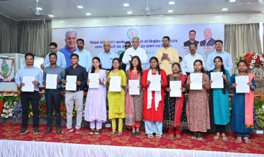 छत्तीसगढ़ की तर्ज पर भारत सरकार 12वीं के साथ आईटीआई कराने पर विचार कर रही और हमने प्रमाण पत्र भी वितरित कर दिए : मुख्यमंत्री भूपेश बघेल