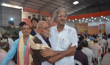 हमारे बुजुर्ग ही हमारी असली धरोहर हैं : बृजमोहन अग्रवाल