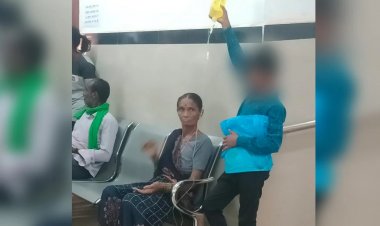 दादी की सलाइन बॉटल पकड़ कर खड़ा 8 साल का पोता, सिस्टम को शर्मसार करने वाली तस्वीर