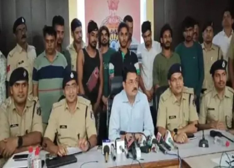 मवेशी और गांजा की तस्करी करने वाले बड़े गिरोह का भंडाफोड़, पुलिसकर्मियों पर तान दिया था लोडेड पिस्टल और कट्टा, 10 गिरफ्तार