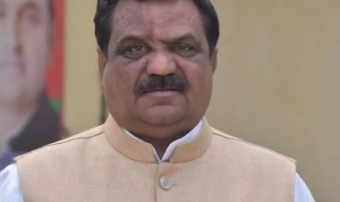 सपा नेता डीपी यादव ने की आत्महत्या...