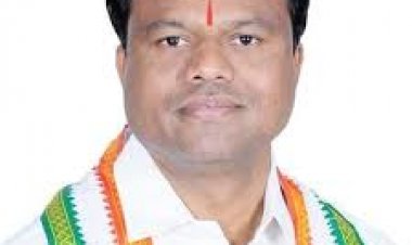 भाजपा संविधान बदलना, आरक्षण खत्म करना चाहती है - दीपक बैज  छत्तीसगढ़ में भी वंचित वर्ग का आरक्षण भाजपा ने रोका है