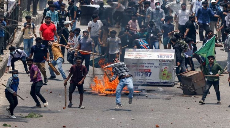 पड़ोसी देश में सरकारी नौकरियों में आरक्षण को लेकर हिंसा तेज, अब तक 105 लोगों की मौत