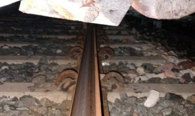 बड़ा हादसा टला, पटरी से उतरे साबरमती एक्सप्रेस के 22 बोगियां