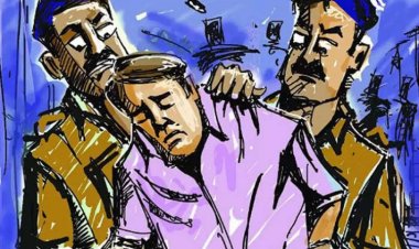 इंश्योरेंस में ज्यादा प्रॉफिट का लालच देकर रिटायर्ड शिक्षक से 80 लाख रुपए की ठगी, दो गिरफ्तार