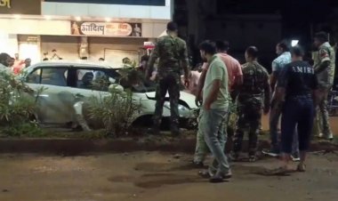 नशे में धुत ड्राइवर ने गाड़ियों को ठोका, फिर डिवाइडर में घुसा दी कार...