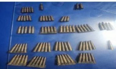 होटल के सामने नाली में मिली अत्याधुनिक राइफल की 86 गोलियां