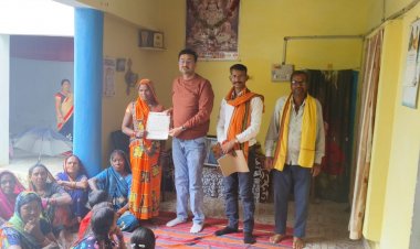 पंडित दीनदयाल उपाध्याय जी का जयंती में मोर बूथ मोर अधियान के तहत महिलाओं को बनाया गया भाजपा सदस्य।।