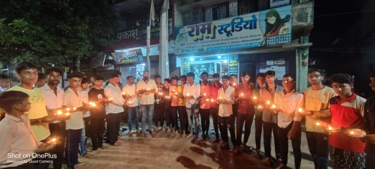 विधायक देवेंद्र यादव के लिए सतनामी समाज ने जैतखाम में जलाया दीया,  गुरू घासीदास उनके बेहतर भविष्य की कामना की