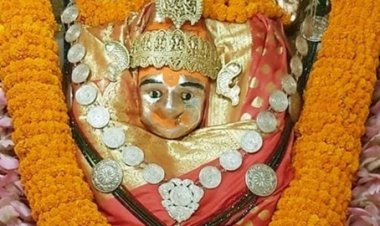 महामाया मंदिर में माता का विशेष श्रृंगार, माथे पर सजा 1.75 किलो का स्वर्ण मुकुट